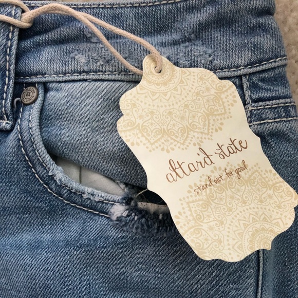 Altar’d State Mid Rise Short -Light Wash 25 - Picture 2 of 6